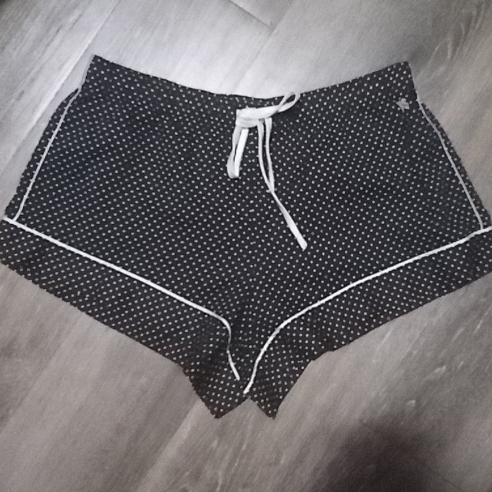 EUC: VICTORIA'S SECRET; POLKA DOT, PINK & BLACK COTTON SLEEP P.J. SHORT!